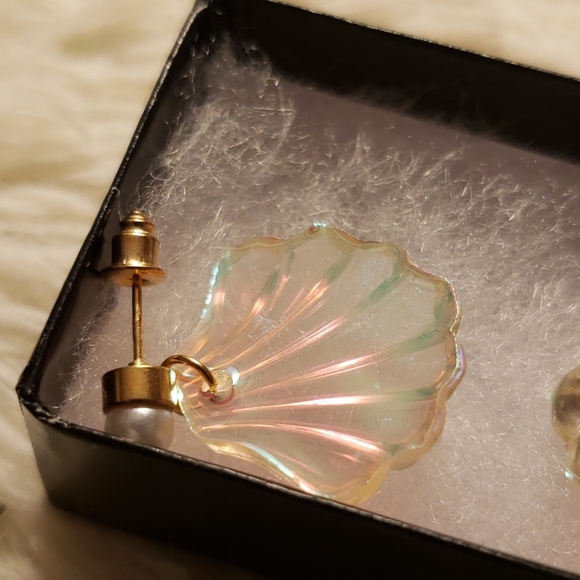 SeaShell pearlescent earrings  Last Pair - Picture 7 of 8